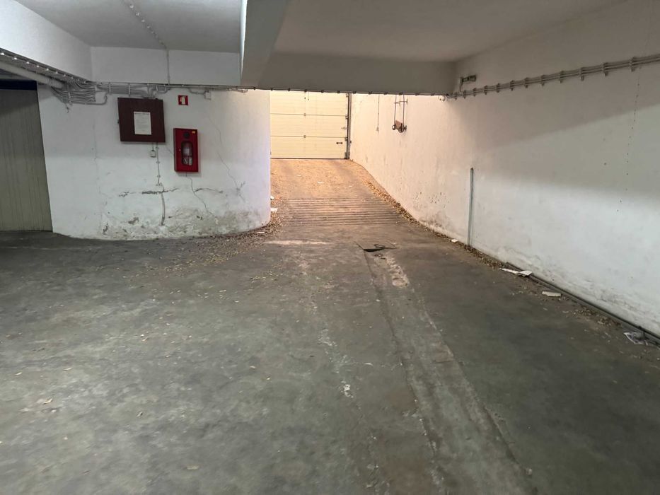 Garagem - Montebelo Norte, Setúbal