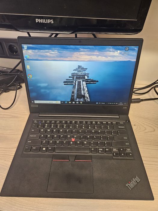 Lenovo Thinkpad E495 Ryzen 7 3700U/Vega 10/16Gb DDR4/SSD 256Gb/14" IPS