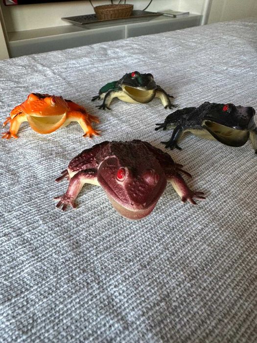 Lote de Brinquedos: 45 Dinossauros e Animais da Quinta + Oferta
