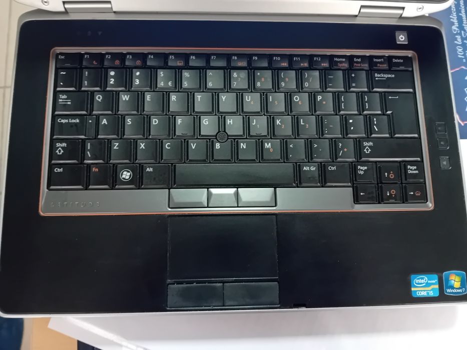 Laptop DELL Latitiude E6420 z SSD plus torba