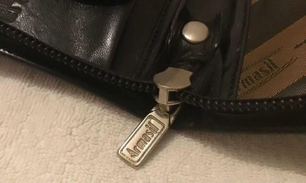 Estojo para gravatas marca Armasil