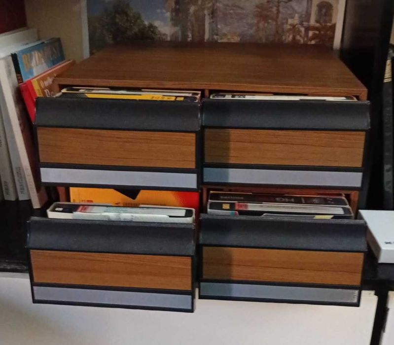 Compartimentos para Cassetes VHS