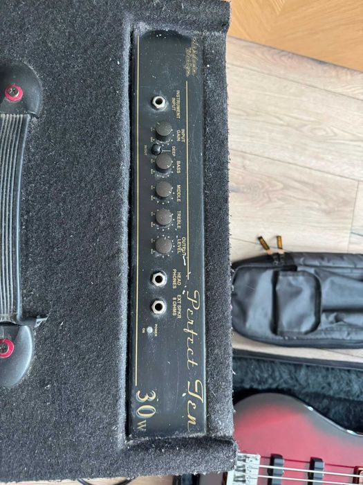 Gitara basowa Yamaha BB 405 +wzmacniacz Ashdown Perfect Ten 30W + akcesoria Gdańsk Łostowice