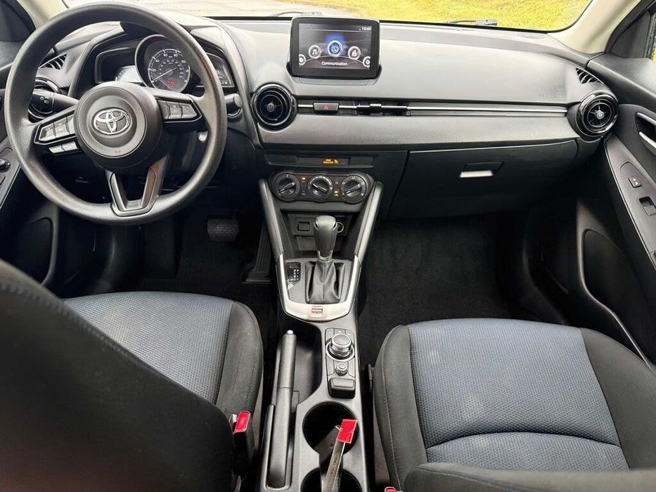Toyota Yaris L      2019