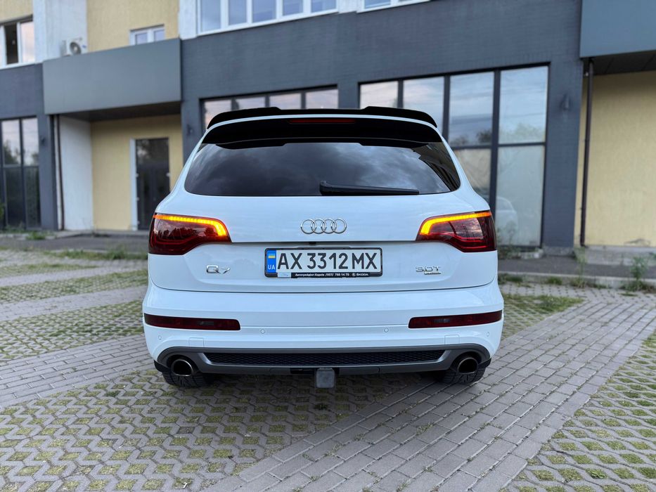 AUDI Q7 Prestige 2014