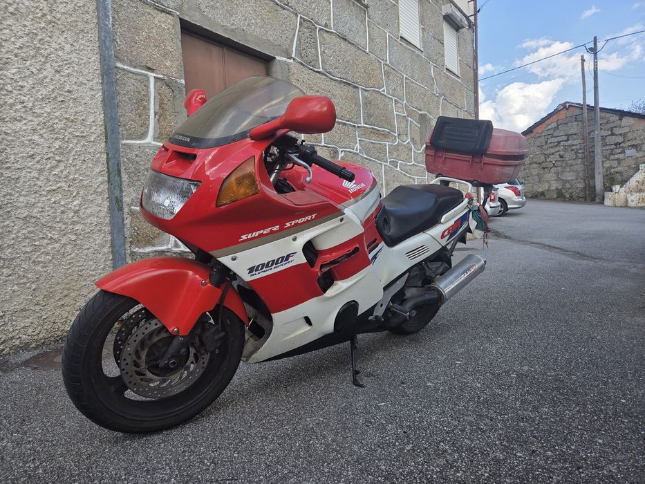Honda Cbr 1000f.