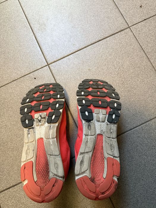 Кроссовки Under Armour 45 р