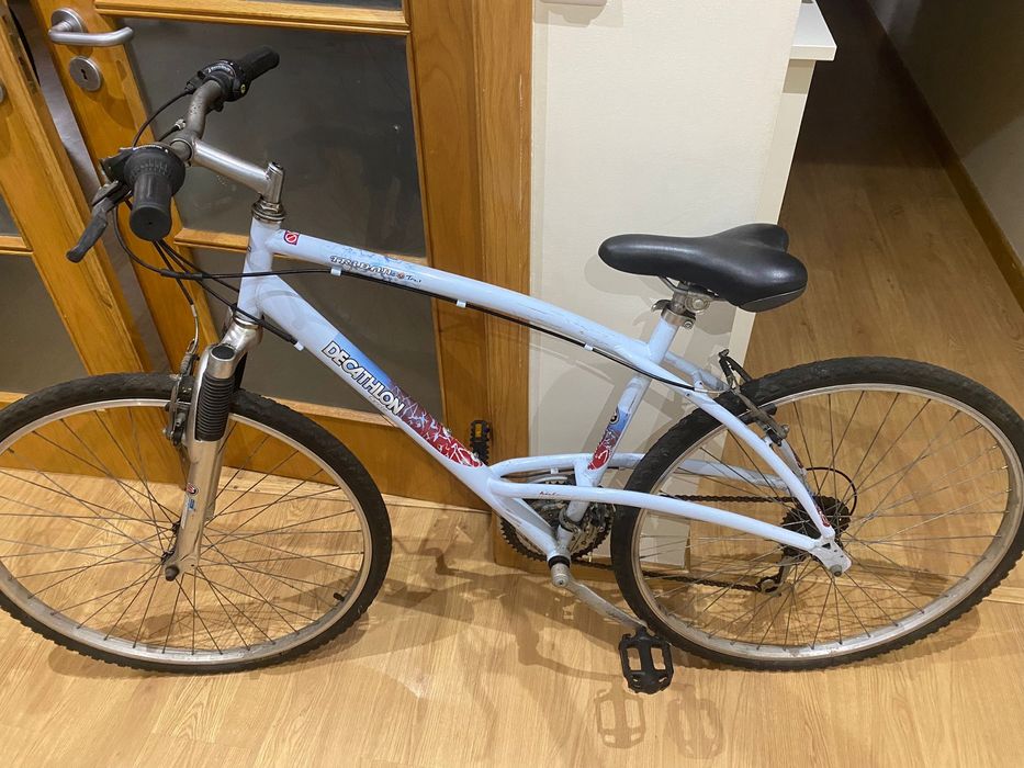 Vendo bicicleta de mulher usada