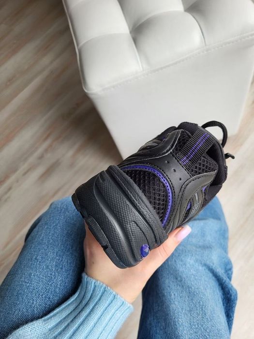 Розпродаж! Жіночі зимові кросівки з хутром new balance 530 black чорні