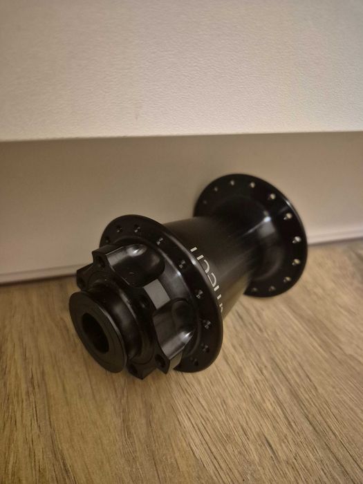 Przednia piasta Trailmech Enduro 110×15 mm Boost, Torque Caps.
