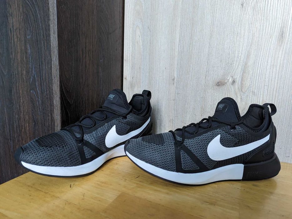 Nike Duel Racer - бігові кросівки