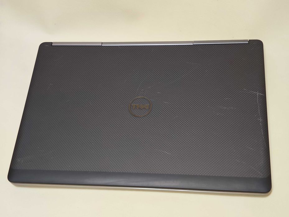 Ноутбук Dell Precision 7710 17" UHD 4K Core i7/32Gb/SSD/nVidia M4000M