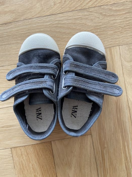 Szare trampki skorzane zara 22