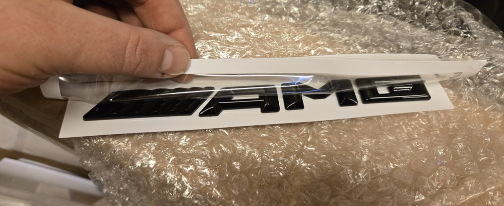 Znaczek czarny amg mercedes naklejany