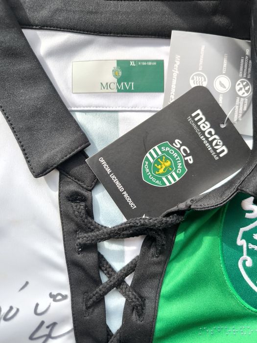 Camisola do Sporting Original assinada pela equipa campeã 2020/21