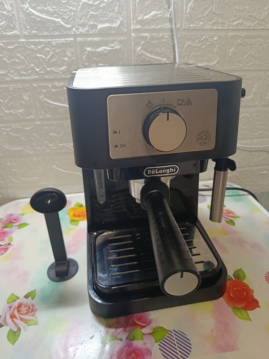 Кавоварка кофе машина Delonghi EC 260 BK Делонгі кава