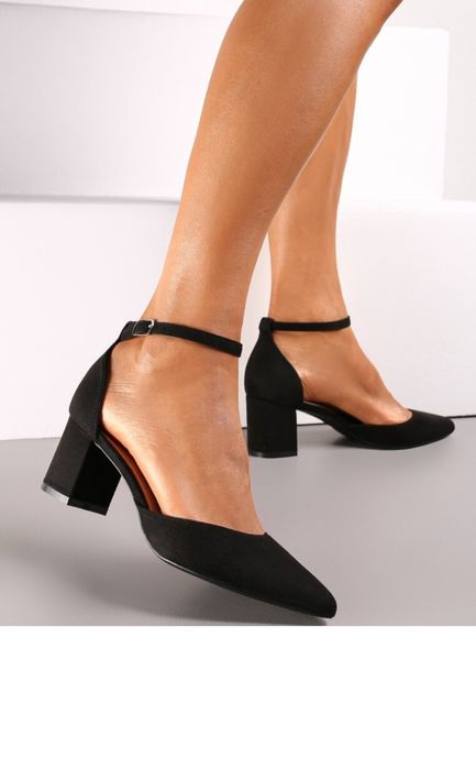 Czarne czółenka z imitacji zamszu r.39