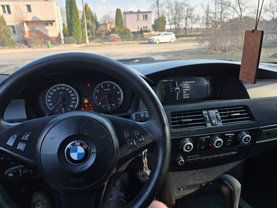 BMW E60 545i 2005r