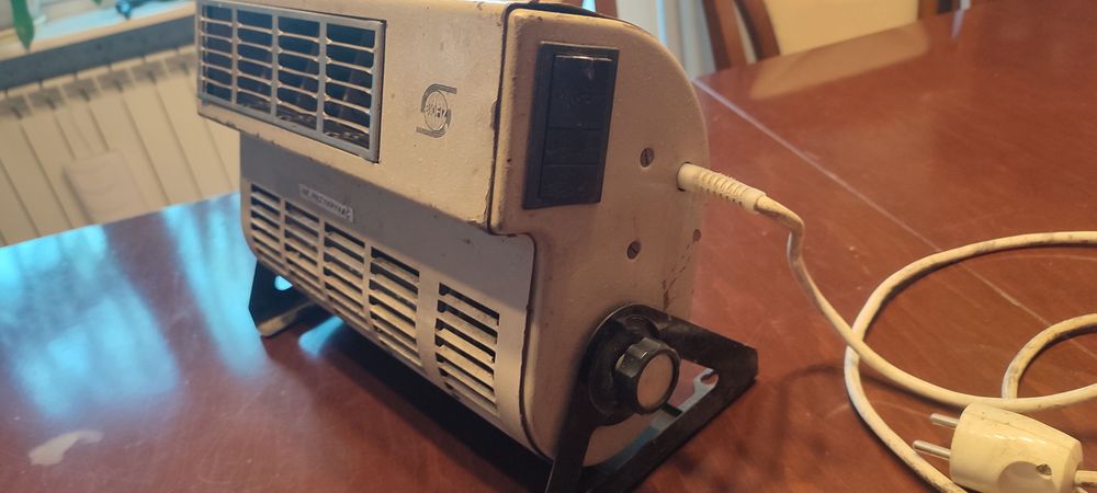 Ogrzewacz wnętrzowy, farelka, dmuchawa