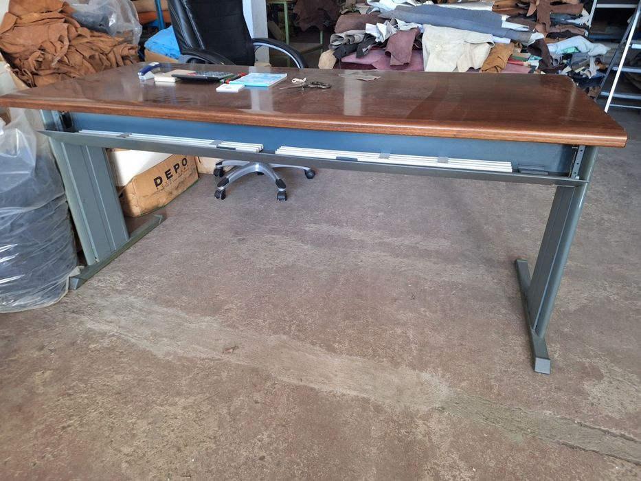 Secretária de Escritório Rall