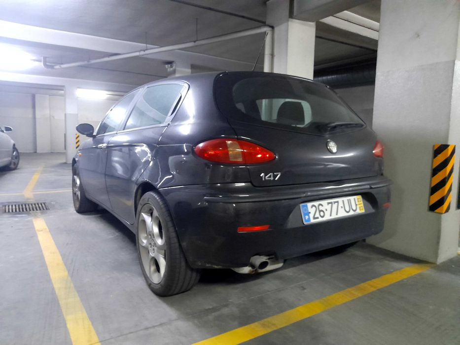 Alfa Romeo 147 em excelente estado