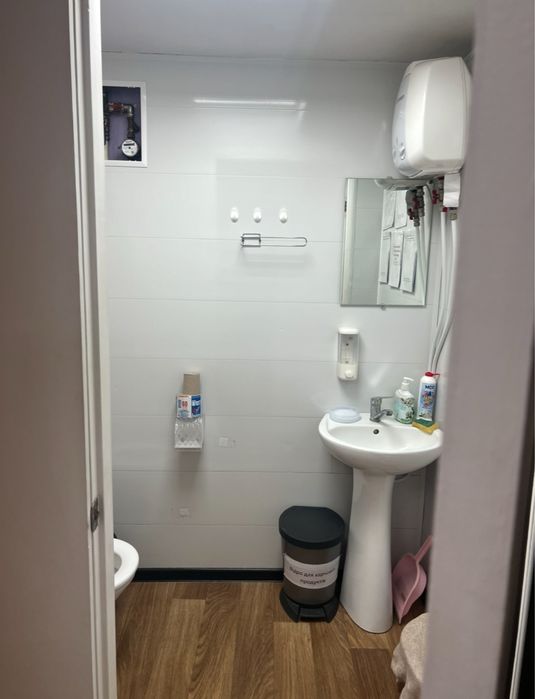 Оренда приміщення на 44 кварталі ,біля зупинки