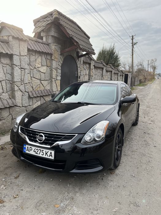 Nissan Altima купе 2011 рік. обмін