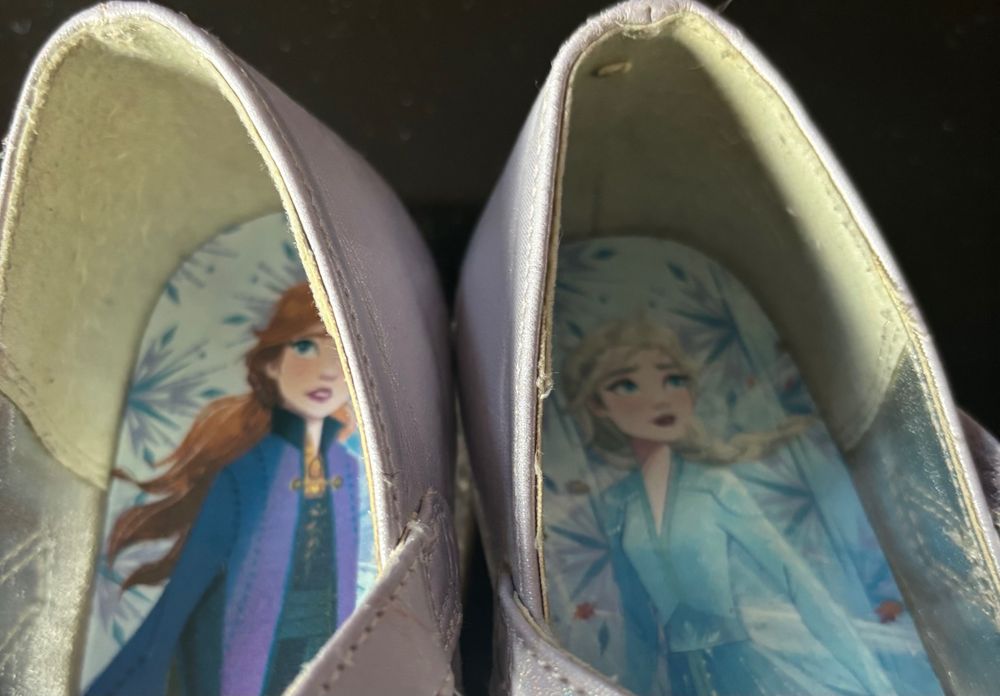 Perłowe pantofelki biżuteryjny świecący obcas. Led Elza, Elsa , Frozen