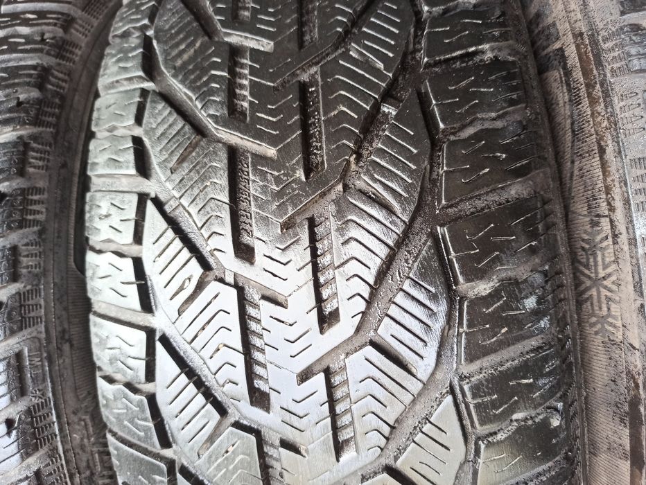 Зимняя резина 225/55 R17 Tigar Winter