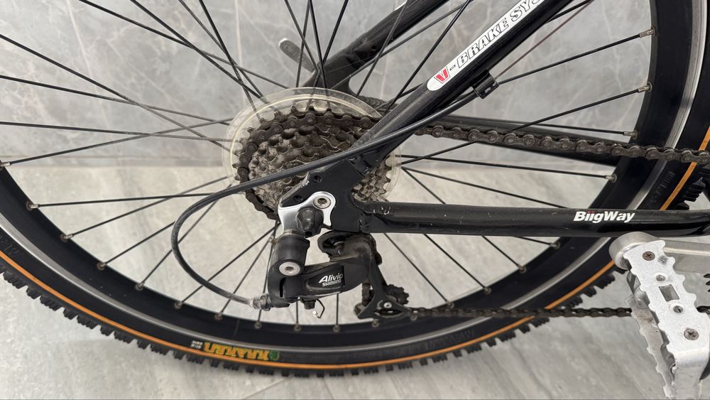 Bicicleta BTT BigWay 26” – Suspensão Dianteira – Excelente Estado