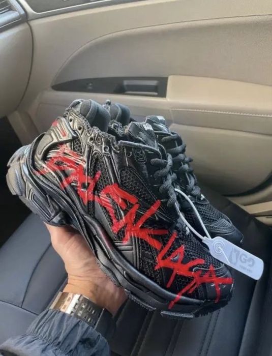 Balenciaga runner