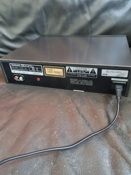 Leitor de CD Technics sl-pj11