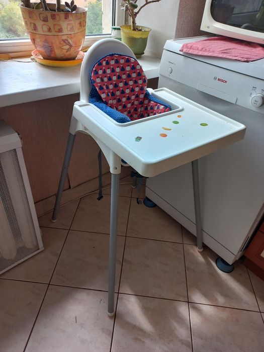 Стілець для годування IKEA