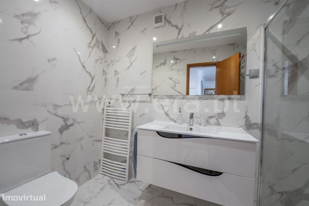 Apartamento T2; Cruz de Pau