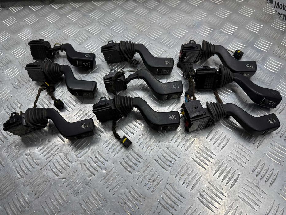 Переключатель стеклоочистителей дворников Opel Omega B 90494654