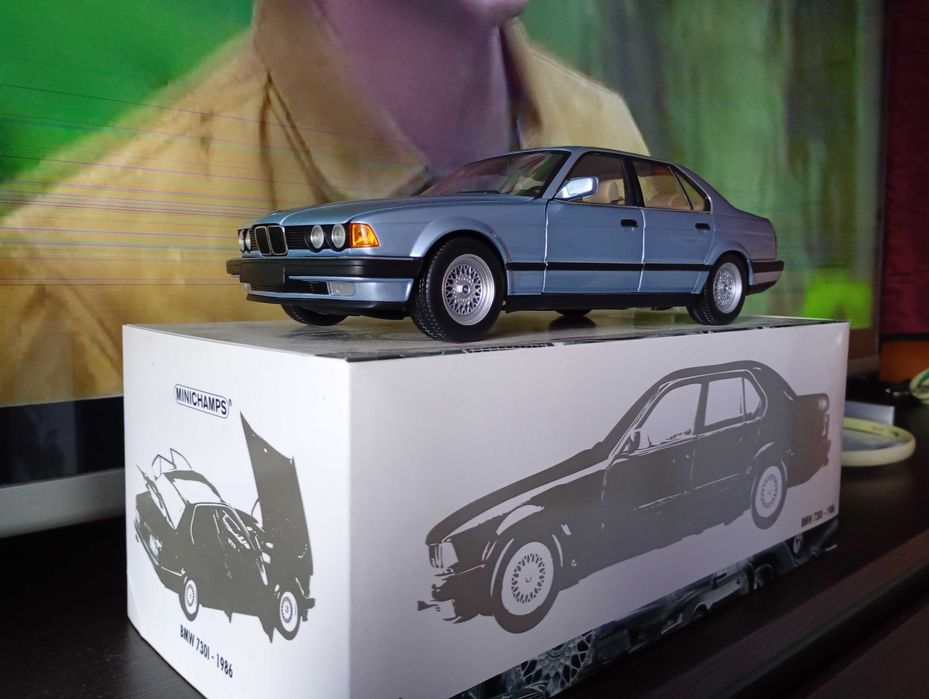 Model BMW E32 730i Minichamps 1:18 nowy w pudełku.