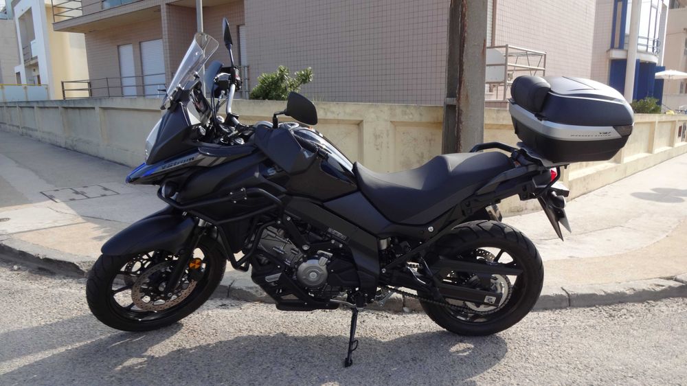 Suzuki Vstrom 650 ano 2024 (apenas 10.150 kms)