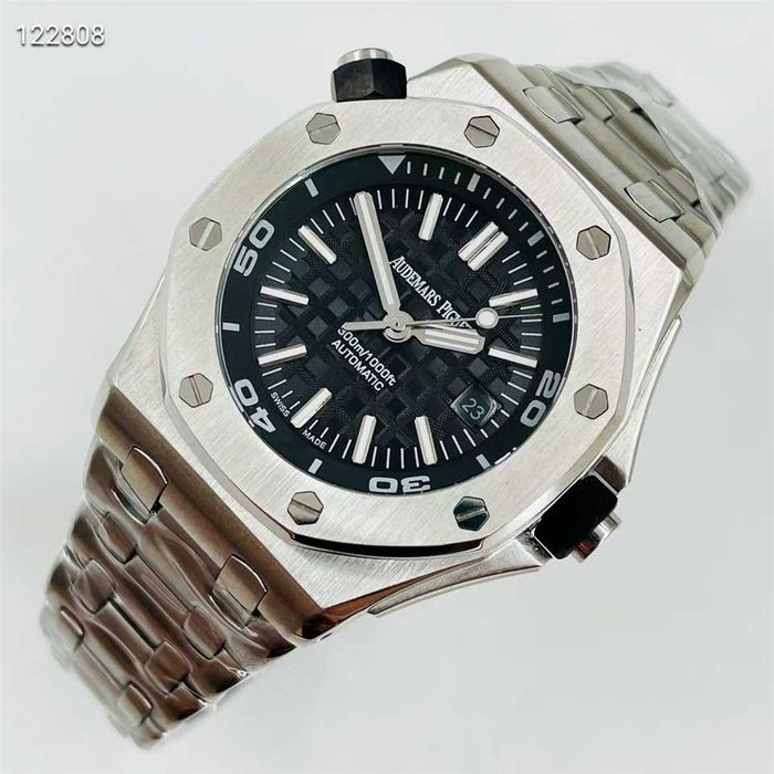 Годинник автоматичний Audemars Piguet Royal Oak Offshore Diver   "Méga Tapisserie"