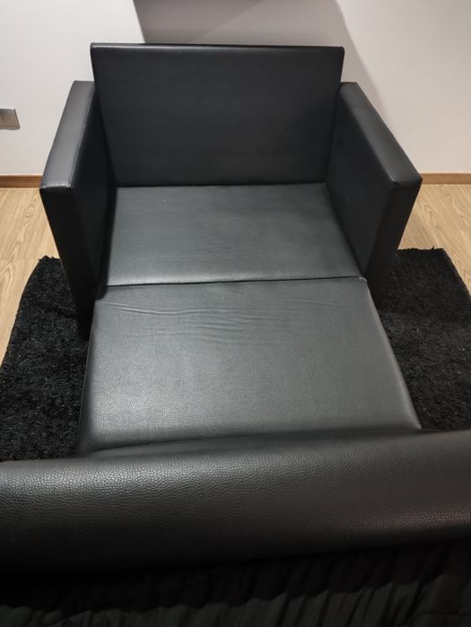 Sofá Cama - Pele sintética