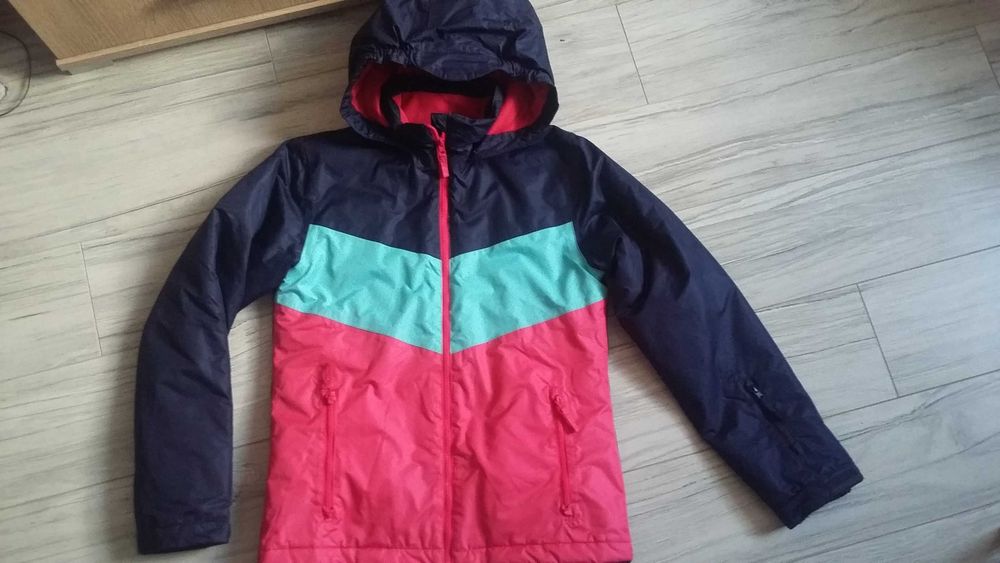 Kurtka narciarska 146-152 dla dziewczynki. Bluza gratis