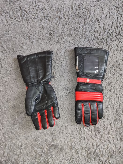 Вінтажні шкіряні теплі чорно-червоні мотоциклетні рукавички краги.