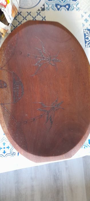 Travessa em madeira africana