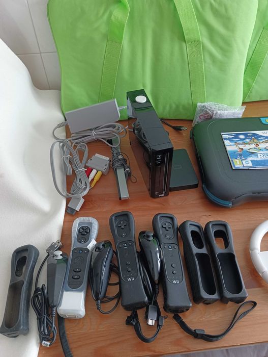 Consola WII com acessorios