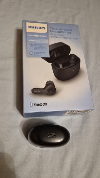 Słuchawki Philips Bluetooth - uszkodzone etui - nie ładuje