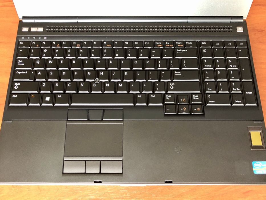 Продам ноутбук Dell m4700 intel core i7 з США ідеал SSD 240 Gb