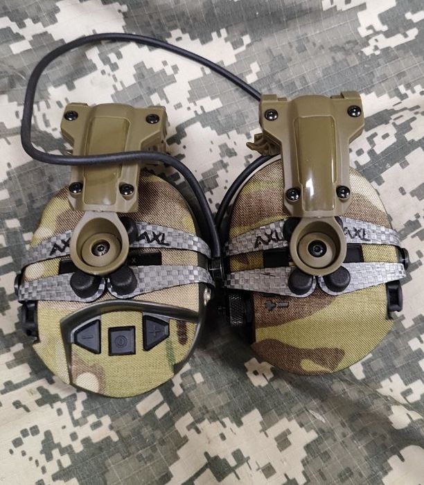 Кріплення AXL карбонові для  PELTOR, OTTO, SORDIN на рельси ARC,M-LOK,