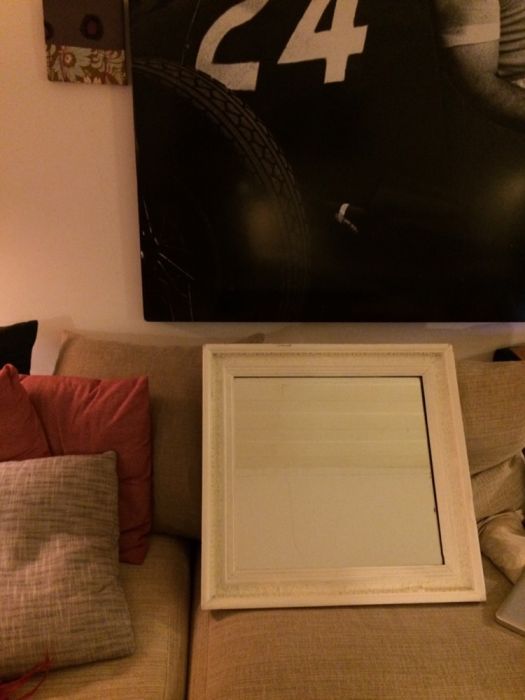 Espelho em moldura madeira muito bonito