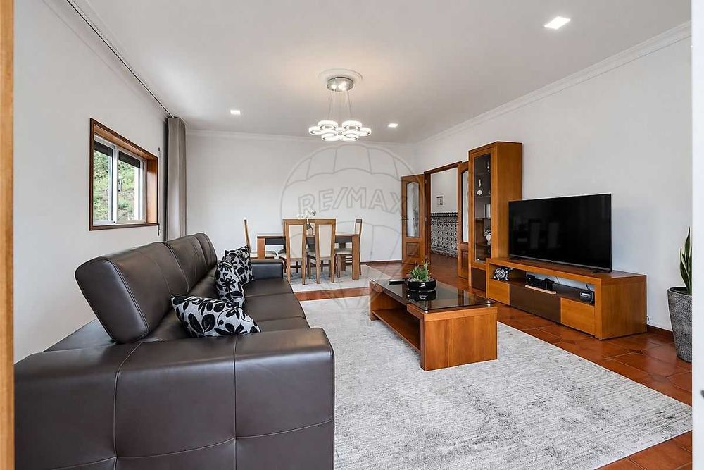 Apartamento T3 em Pombeiro, Felgueiras