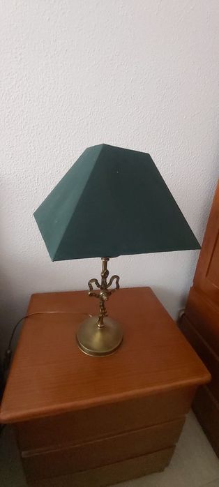 Candeiro de mesa em bonze