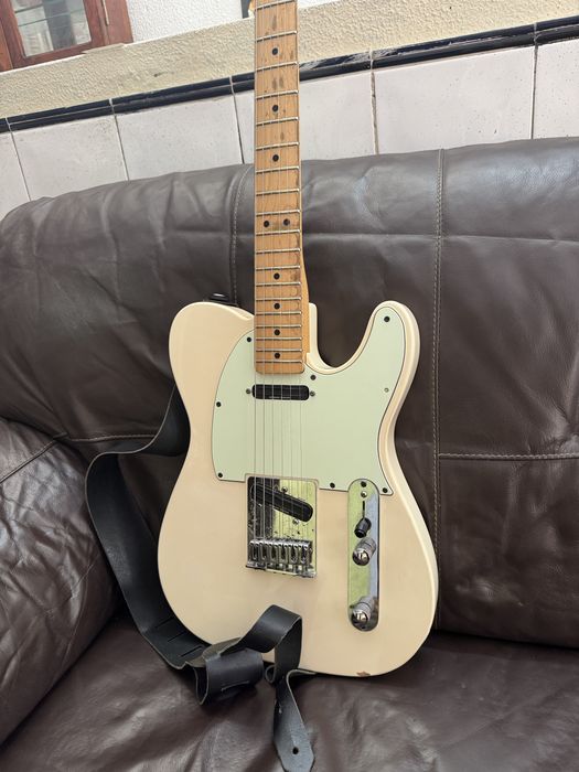 Fender Telecaster Branca MIM